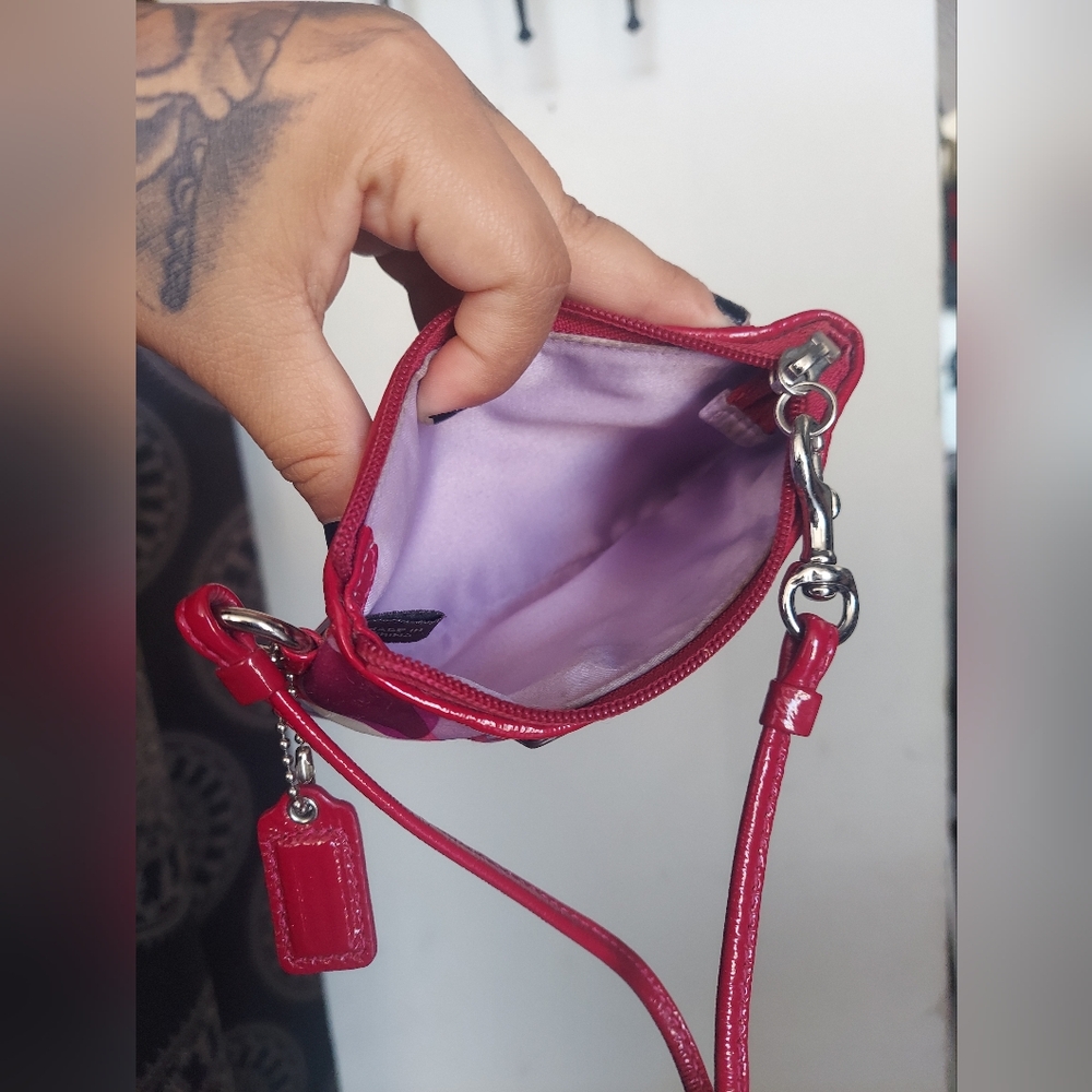 Coach Poppy Collection Wristlet ❤️💜 - Picture 5 of 6